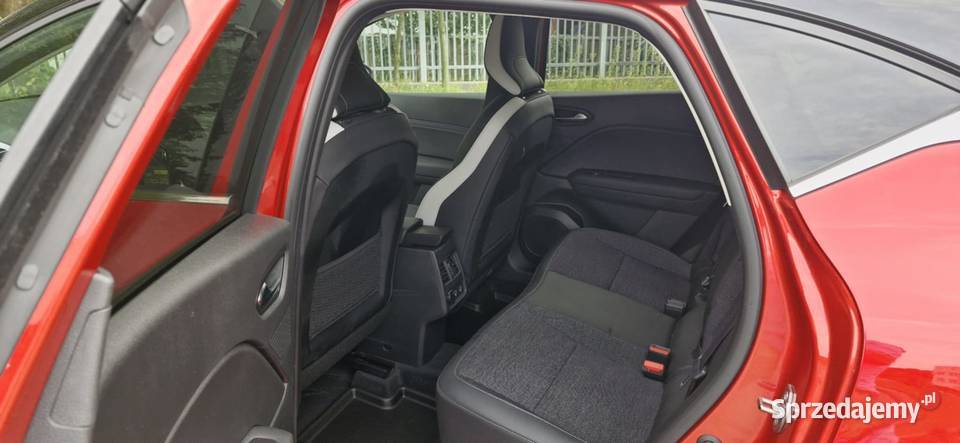 Renault Captur Techno Mild Hybrid 140 nieuszkodzony Kraków