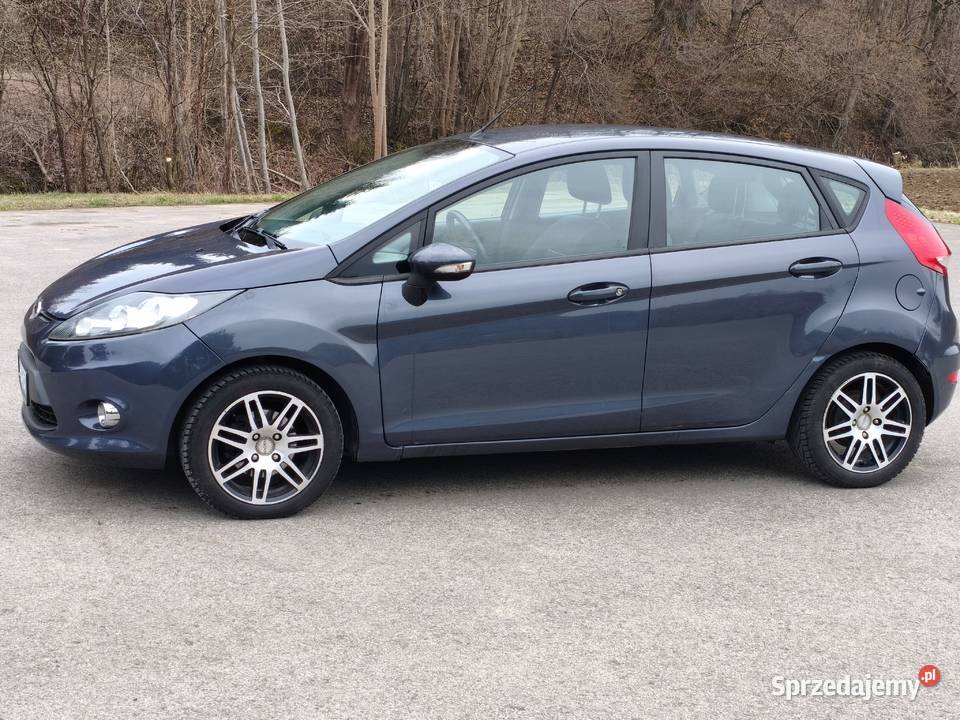 Ford Fiesta Mk7 14 TDCI manual niski przebieg Rok produkcji 2012 Nozdrzec