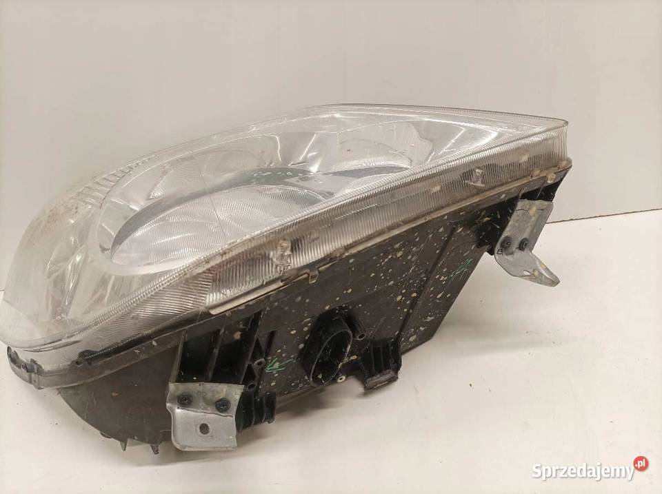 LAMPA PRZÓD PRAWA PRZÓD W906 9068200261