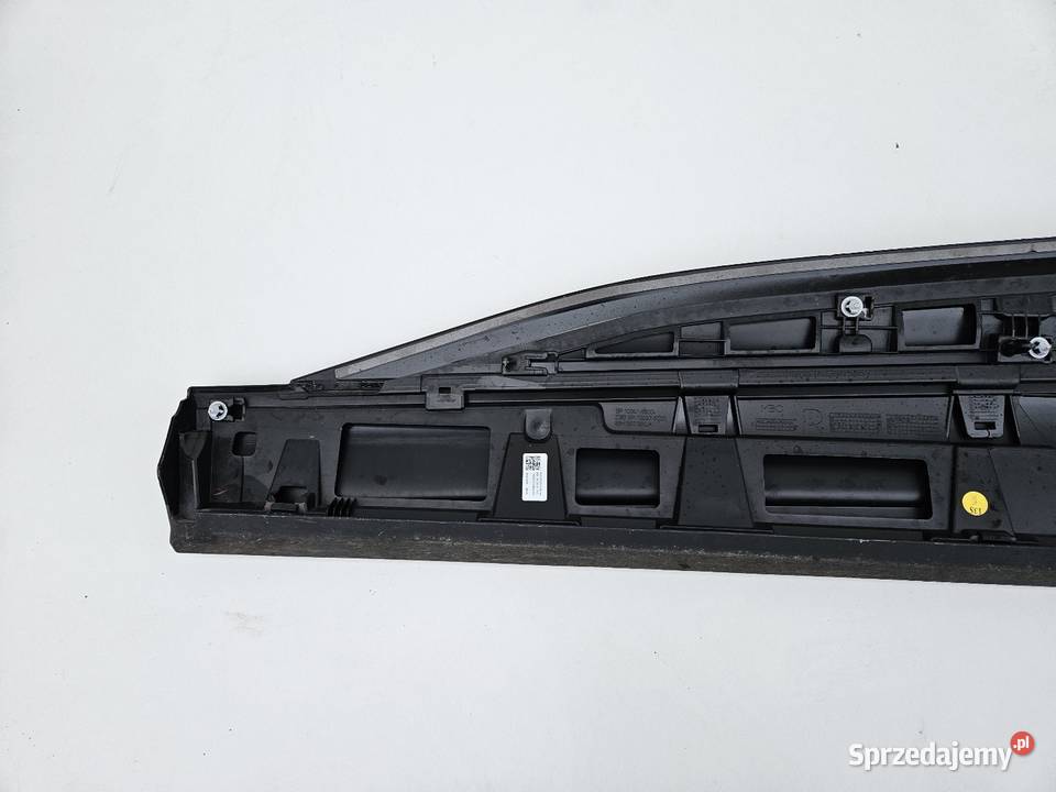 AUDI Q6 ETRON 85H LISTWA DRZWI PRAWY PRZÓD PRAWA Międzychód