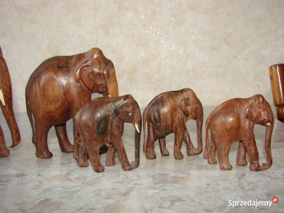 stado słoni indyjskie drewniane figury Pruszcz Gdański