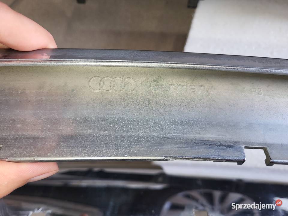 Audi OE 4E0807683A kratka zderzaka przedniego Szczecin
