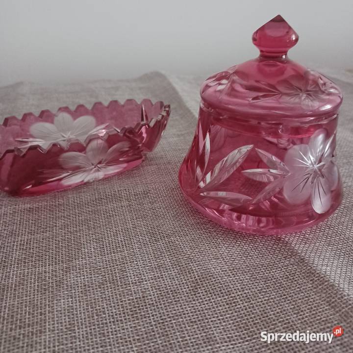 Szlifowana kryształowa burgundowa miseczka Wrocław