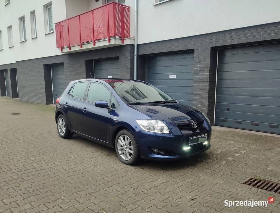 Sprzedam Toyota Auris 13 benzyna 101 z 2009 roku nieuszkodzony