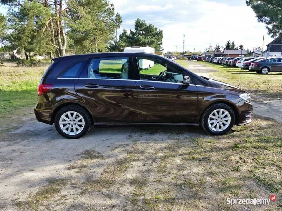 Mercedes B 180 180ClimatronicAluSkóryKameraPełna czujnik zmierzchu Mercedes-Benz Piła