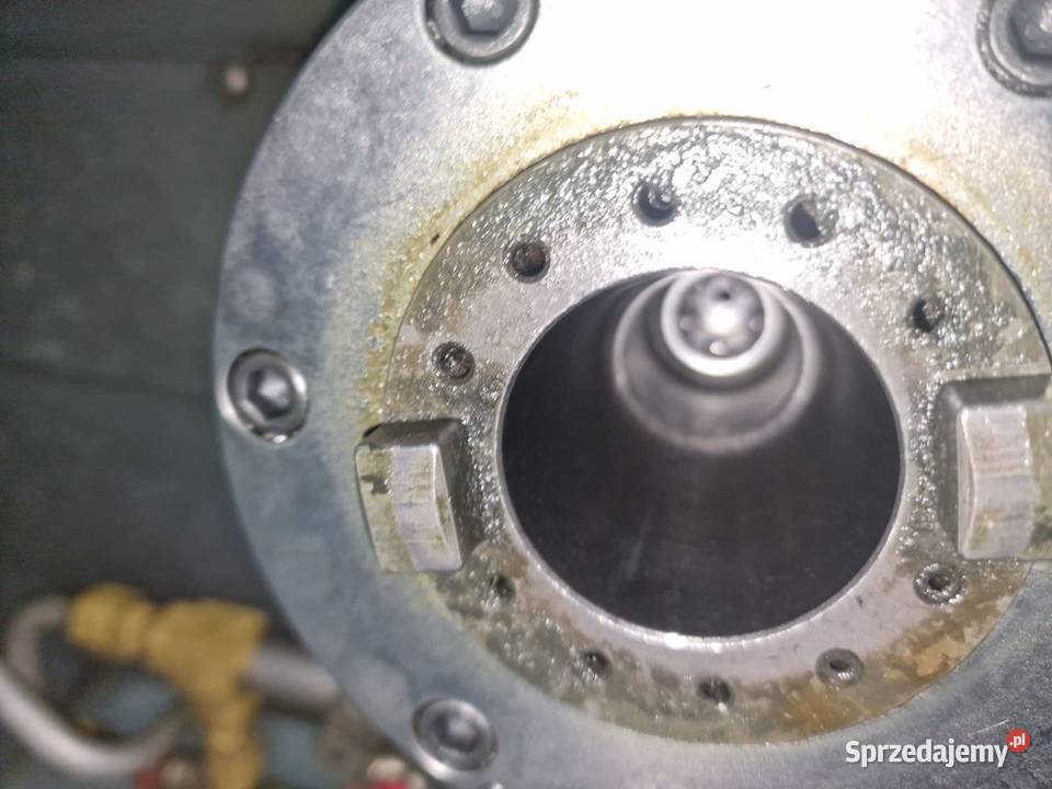 Centrum obróbcze pionowe CNC HAAS VM3