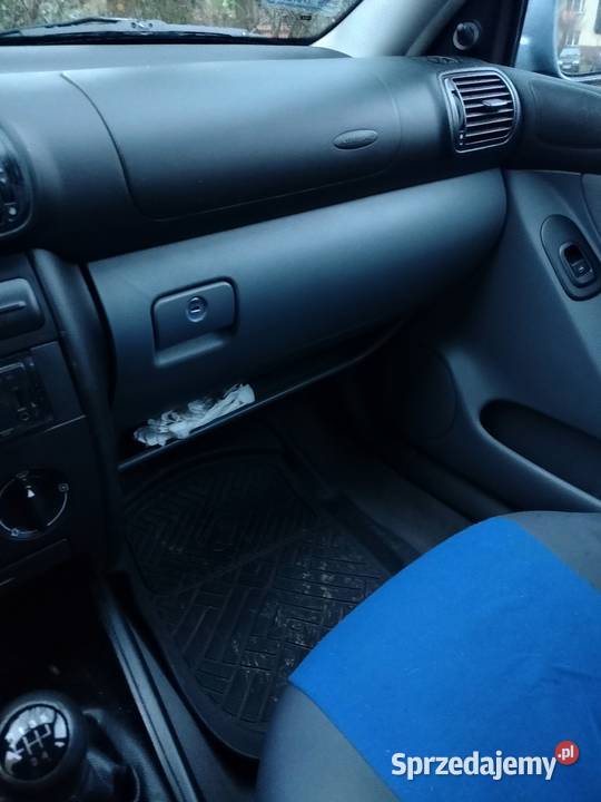 Seat Leon 14 16v LPG niebieski Białogard