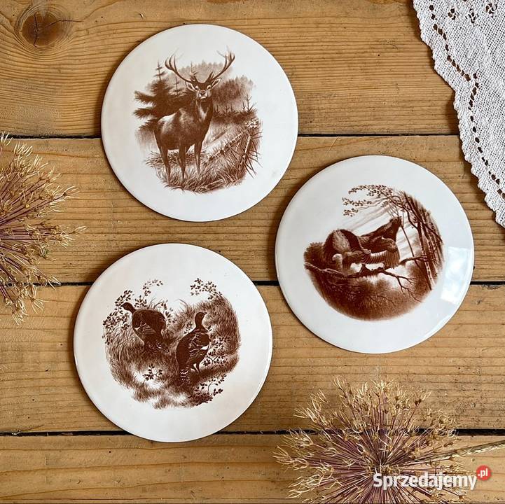 Trzy plakiety emaliowane z dzikimi zwierzętami Myszków