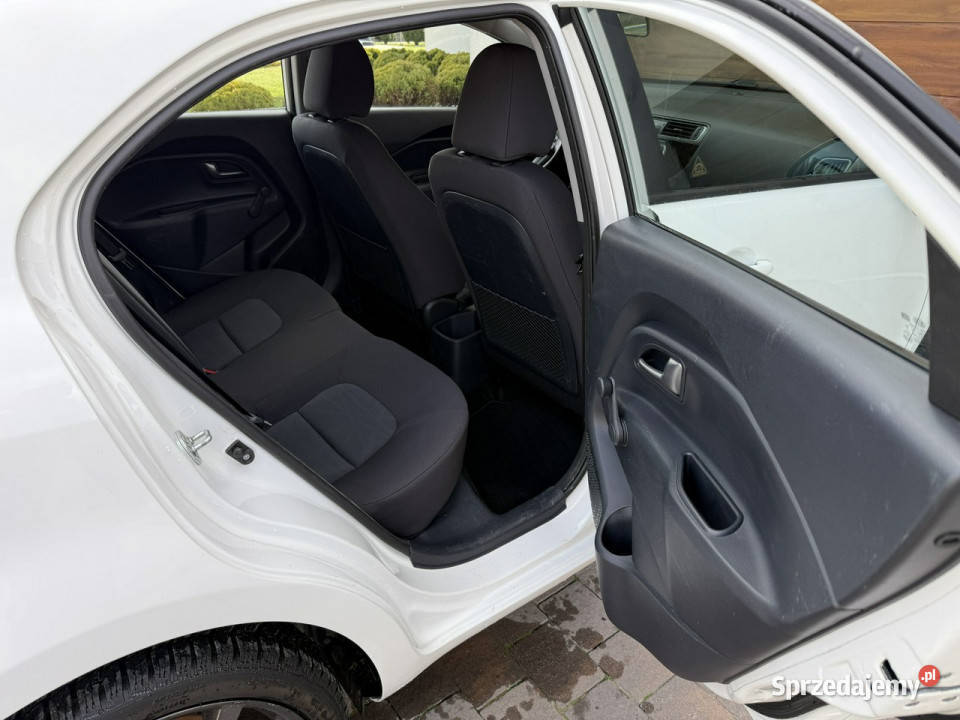 Kia Rio 16r benzyna zadbana bezwypadkowa z wspomaganie kierownicy śląskie Konradów sprzedam
