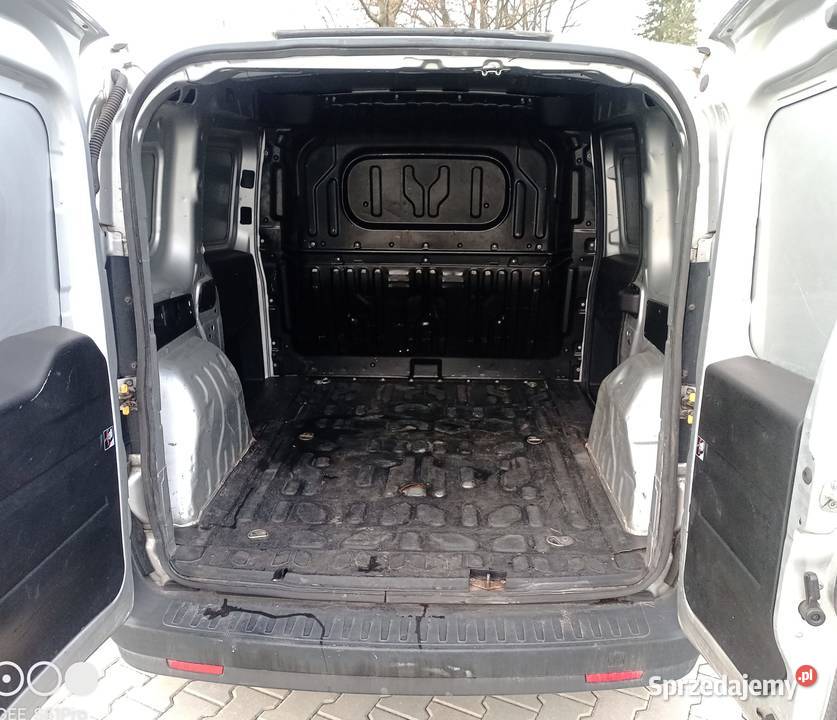 Opel Combo 2014r Klima zarejestrowany 180000km Pniewy