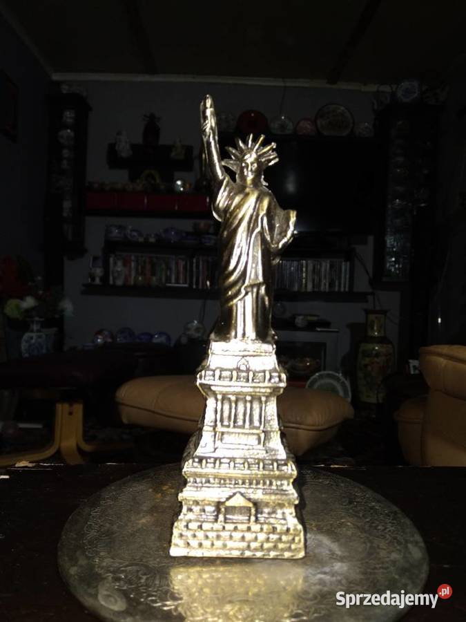 Statua Wolnosci Suwałki sprzedam