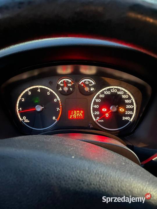 Ford focus mk2 lift kombi 105KM Rumia