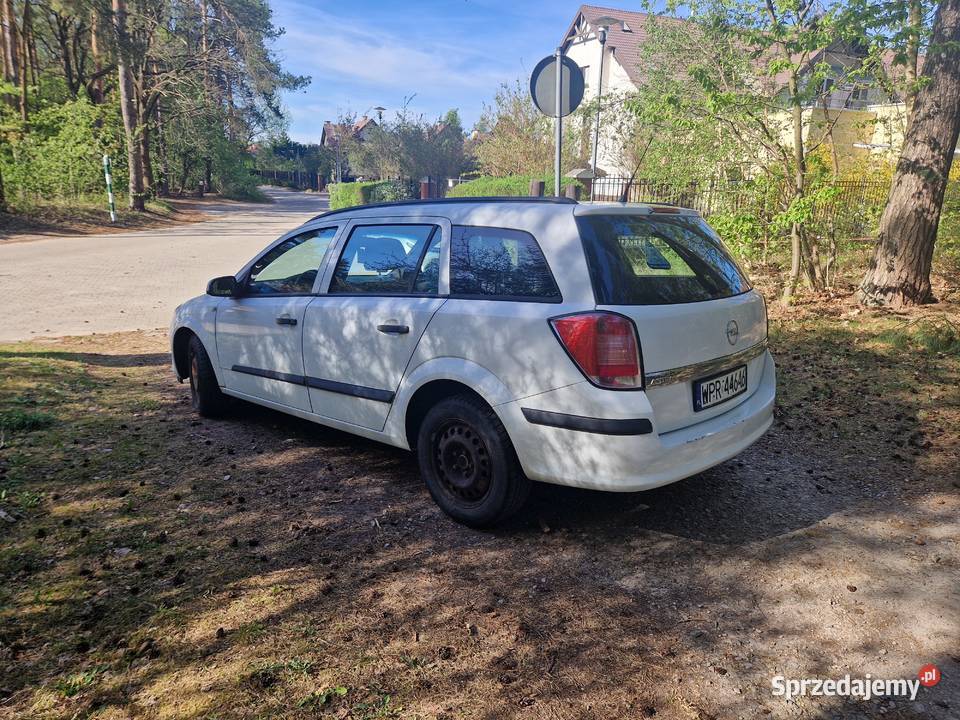 Opel Astra H 17 CDTI Kombi Oszczędny Diesel Wolica