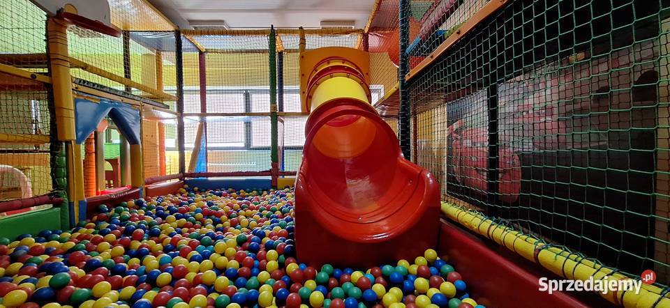 KONSTRUKCJA SALA ZABAW