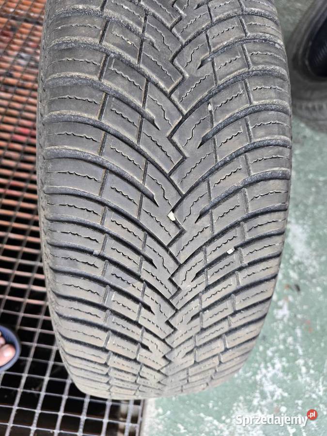 Opona wielosezonowa Pirelli all season cinturato 17cale Zator