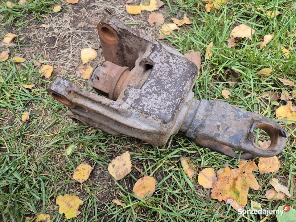 Zaczep górny C330 Ursus tylny Bucze
