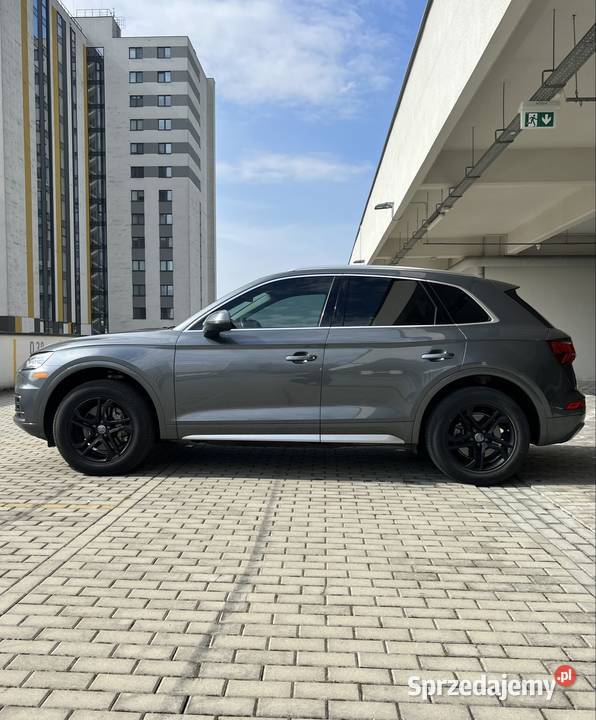 AUDI Q5 PREMIUM PLUS 2019 20 Benzyna 252 Q5 Mielec