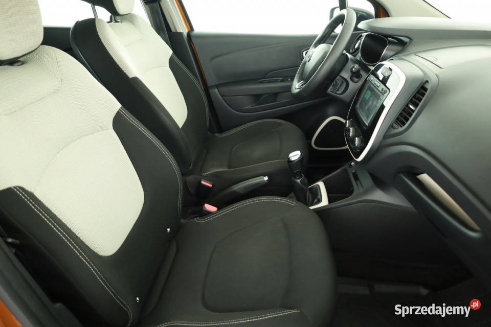 Renault Captur 09 TCe manualna Łódź