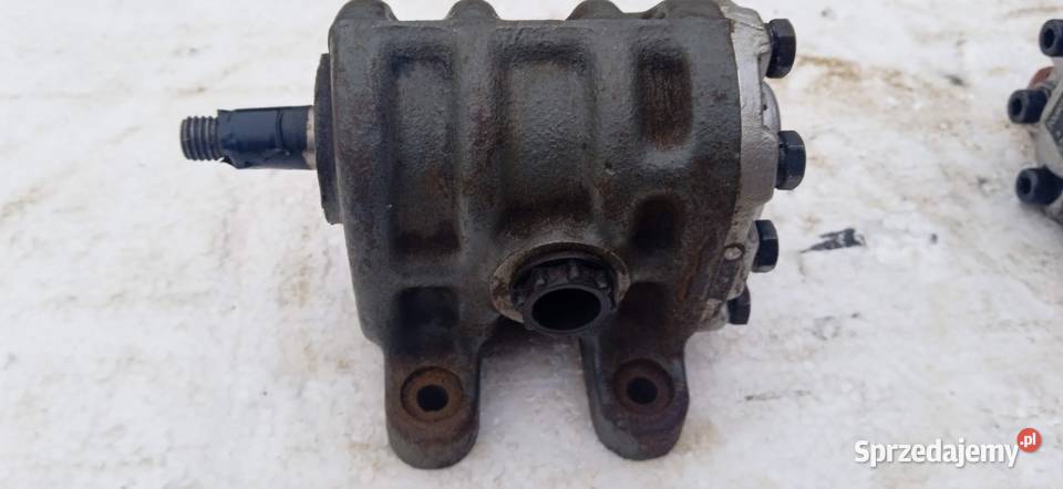 Pompa hydrauliczna podnośnika ursus C330Orginał Jasieniec sprzedam