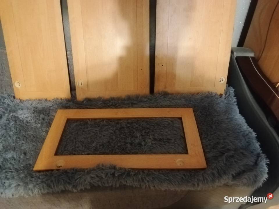 Fronty szafek do przyczepy kempingowej Leśna
