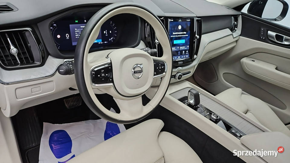 Volvo XC 60 B4 D AWD Plus Dark aut Z Polskiego elektryczne lusterka Warszawa