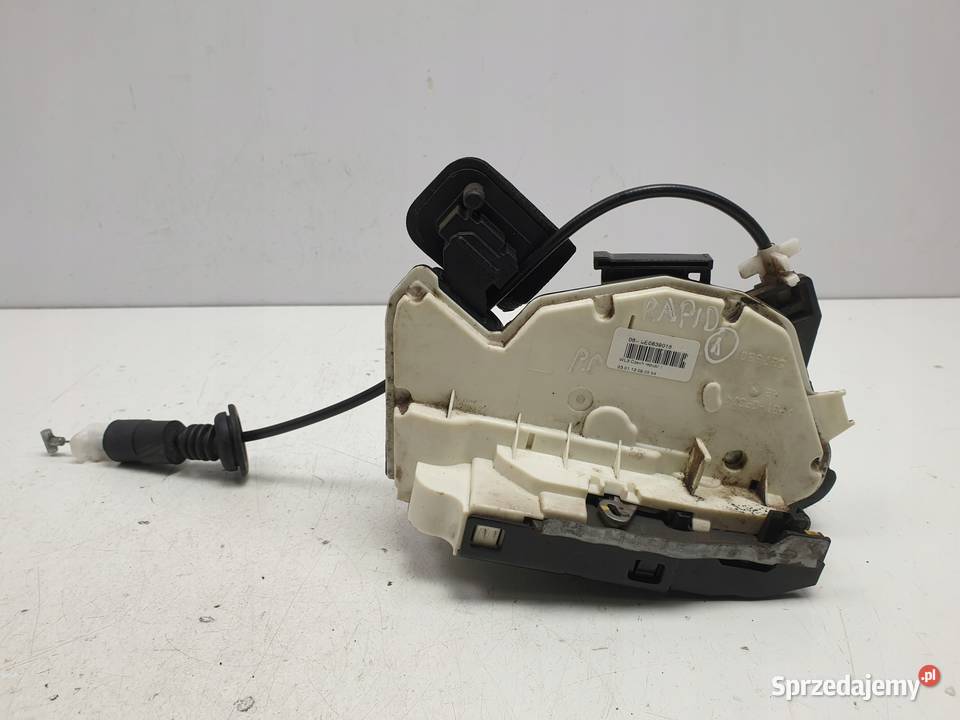 Skoda Rapid ZAMEK DRZWI prawy tył PASAŻERA Europ Rudka