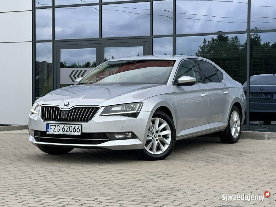 koda Superb EleKlapa Skóra Xenon Navi Grzane Superb opolskie Kąty Opolskie