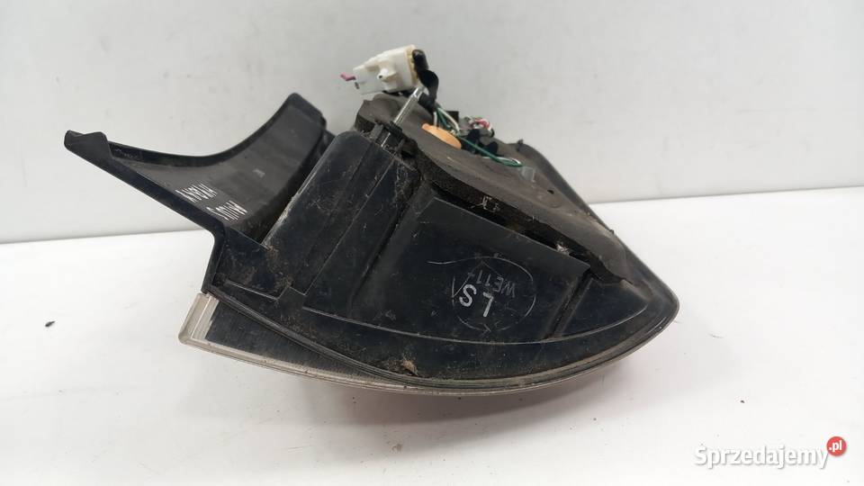 TOYOTA PRIUS II 2 LAMPA TYŁ LEWA Zbierkowo