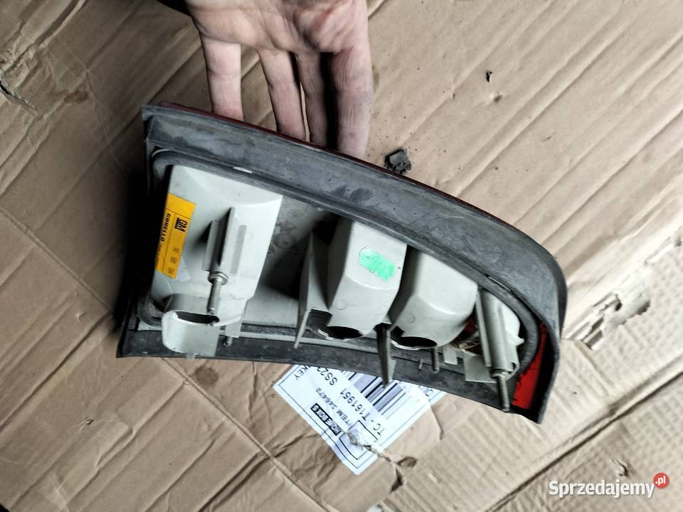 LAMPA TYŁ TYLNA OPEL VECTRA B KOMBI Kamień-Kolonia