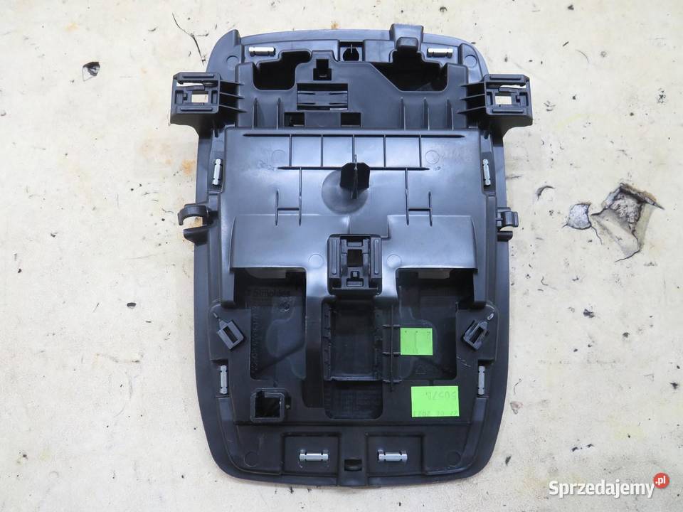 OŚWIETLENIE KABINY PRZÓD OPEL CORSA F 12 VTI