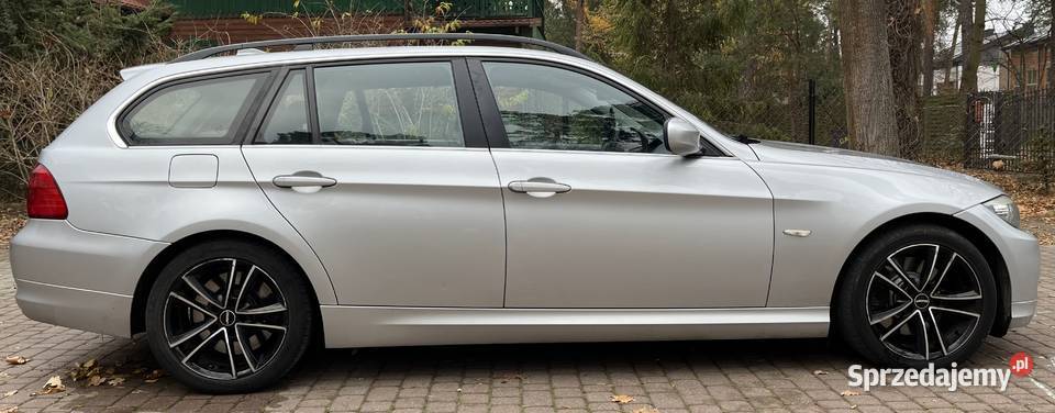 BMW E91 325d 2009 Rok produkcji 2009 Józefów