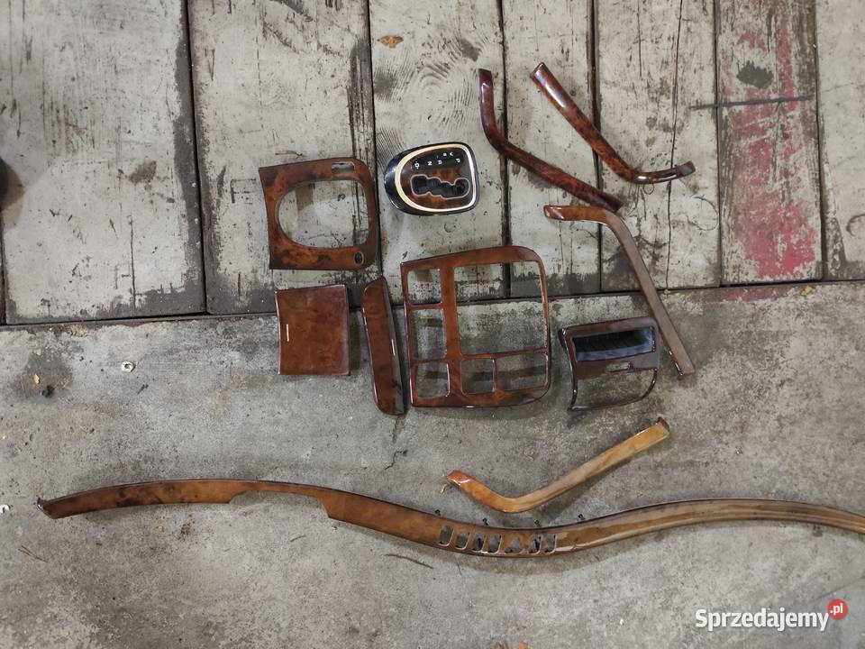 Dekory wnętrza listwy listwa ramka drewno Rok produkcji 2001 Kraśnik