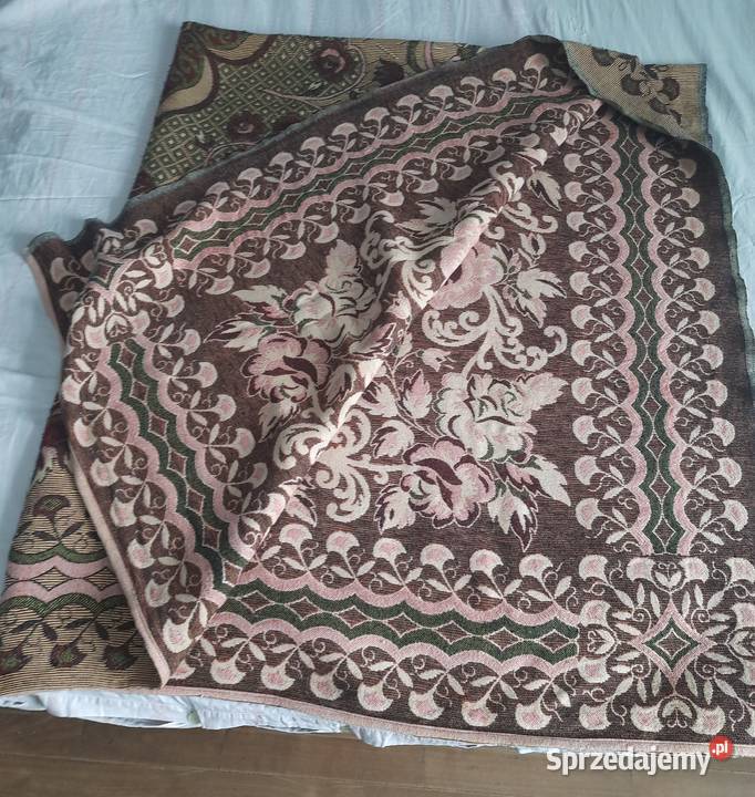 Duża narzuta na łóżko kapa gobelin podwójna Morąg