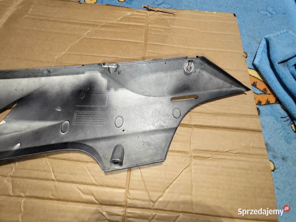Owiewka boczna pług Honda FJS 400600 FSC 400600 Księżyno