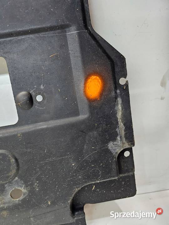 OSŁONA PODWOZIA PRAWA AUDI A6 C6 4F0825208E Przystajń