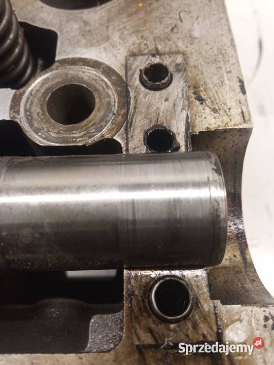 GŁOWICA KOMPLETNA 8200005878 25 DCI Opel Movano sprzedam