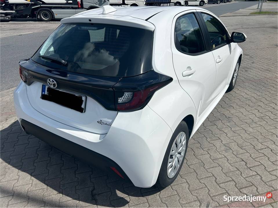 Toyota Yaris 4 2022r 10 73 Salon gwarancja Tarnów