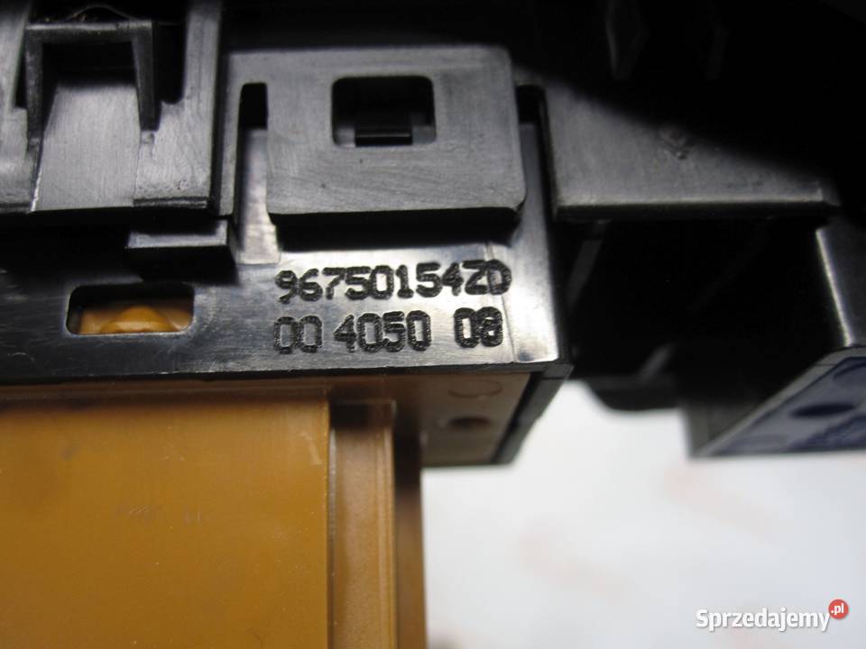 PEUGEOT 208 I 14r panel przełączników 96750111ZD osobowe Kielce