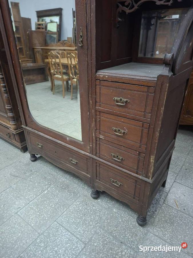 Stara szafa do renowacji Idealna do przedpokoju Dom i Ogród małopolskie Nowy Sącz sprzedam
