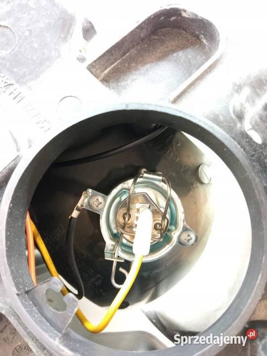 LAMPA PRZÓD PRAWA EUROPA 085521121R Citroen C4 I