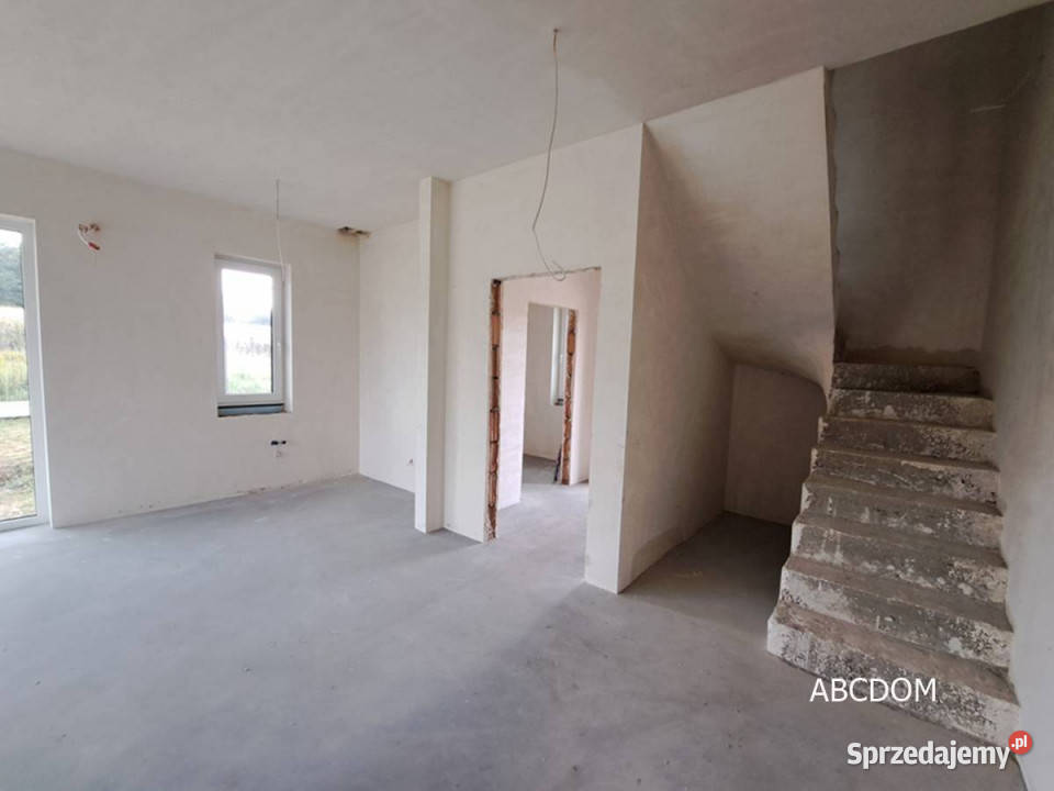 Budynek o nowoczesnej brylegaraż5 pokoi Tomaszowice