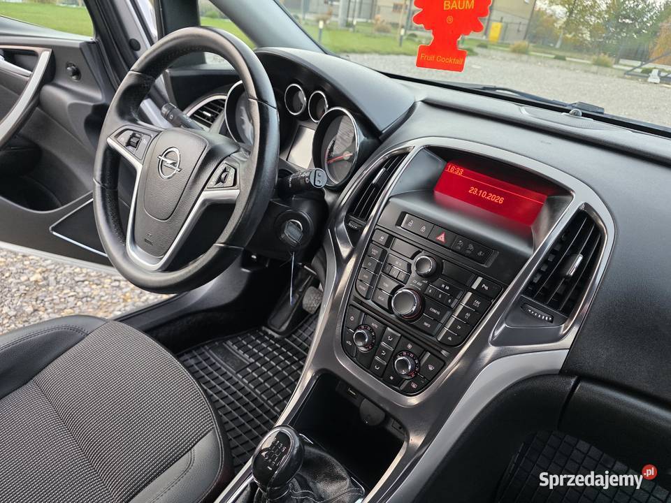 Opel Astra14 16V 140 COSMO RATY GWARANCJA światła przeciwmgielne Astra Buk