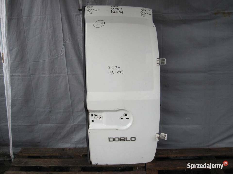 DOBLO II COMBO D 12r drzwi prawe tył