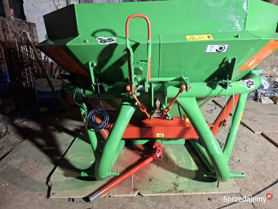 Sprzedam Rozsiewacz nawozu Amazone F 603 Świedziebnia