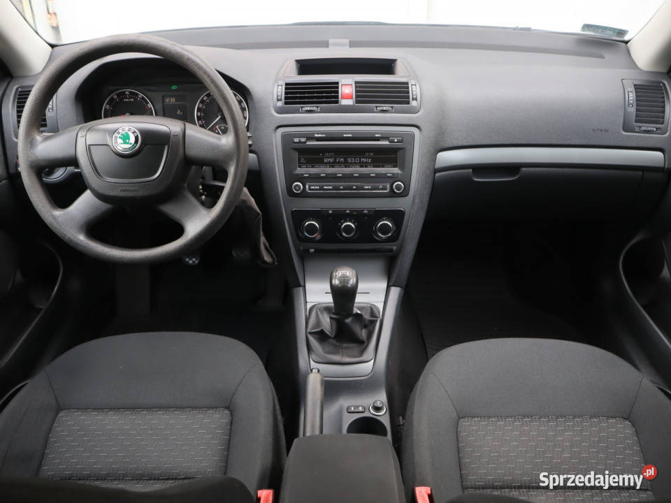 Skoda Octavia 16 srebrny Katowice