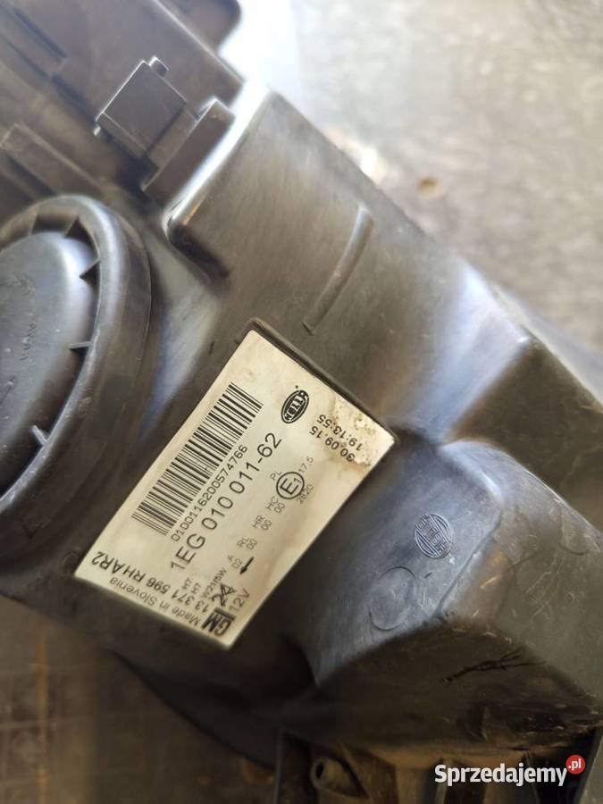 Reflektor prawy astra j lift orginalna hella Rzeszów sprzedam