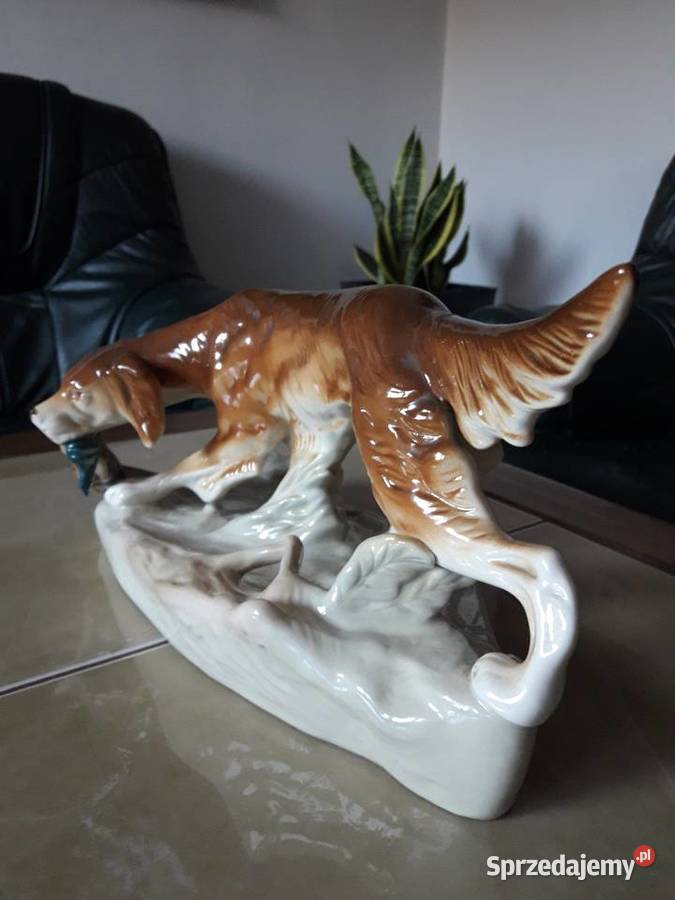 Królewski Royal Dux pies porcelanowy