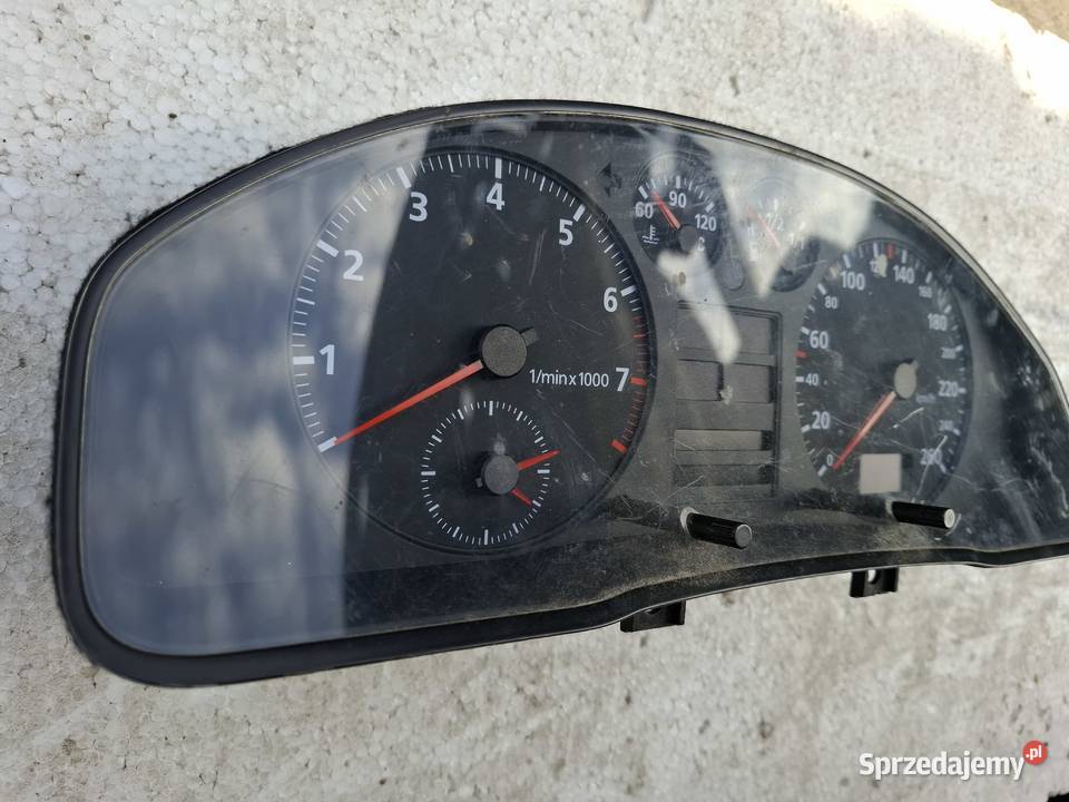 Licznik Zegar Audi A4 B5 osobowe Pozostałe Wisznice sprzedam