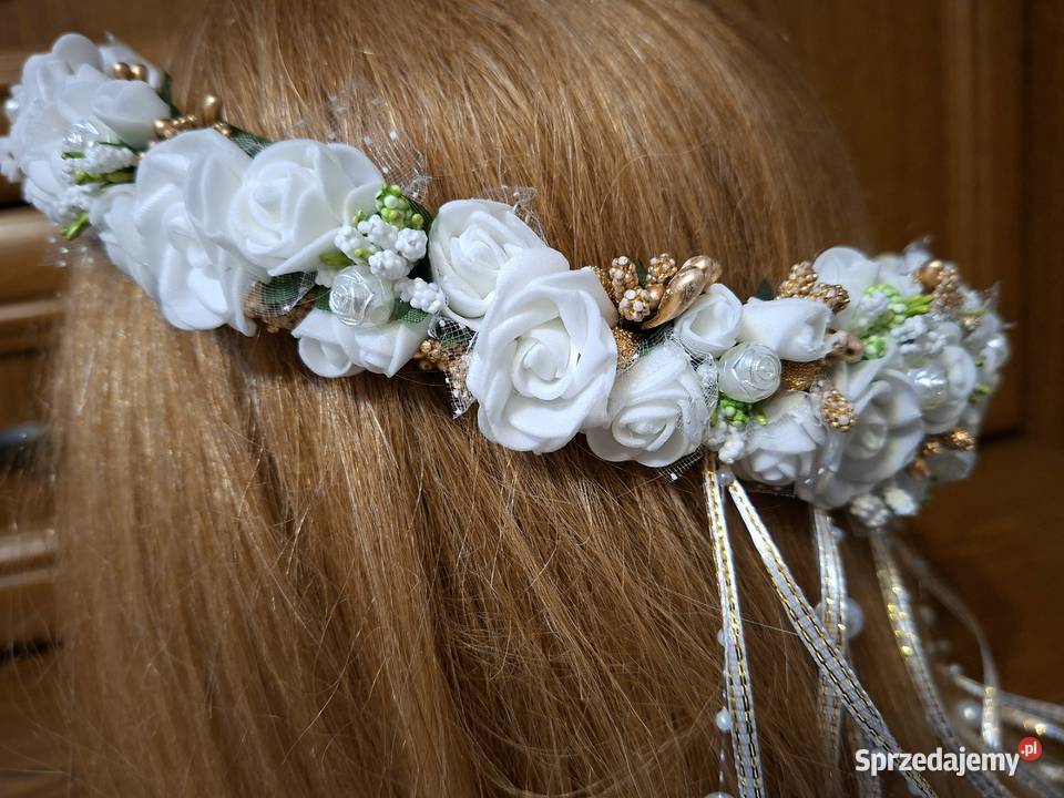Wianek komunijny bialo zloty asymetryczny Borów