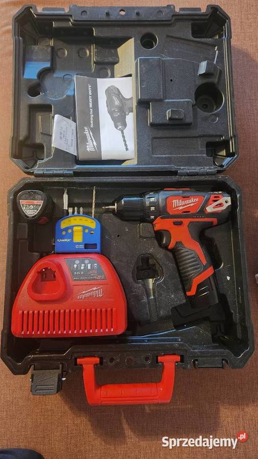 M12 BDD202C Kompaktowa wiertarkowkrętarka 12 V